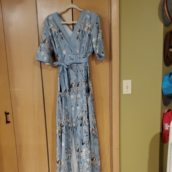 Floral Dress in Blue - Picture 2 of 15